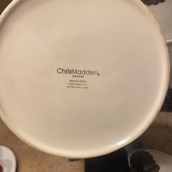 2 piece set Chris Madden Corvella-Ivory Canisters - Picture 2 of 2